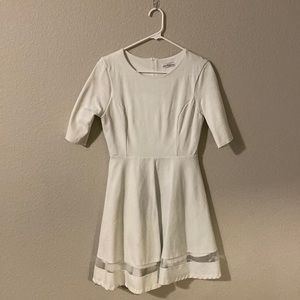 Dainty Hooligan, white quarter sleeved dress, size Medium, great condition